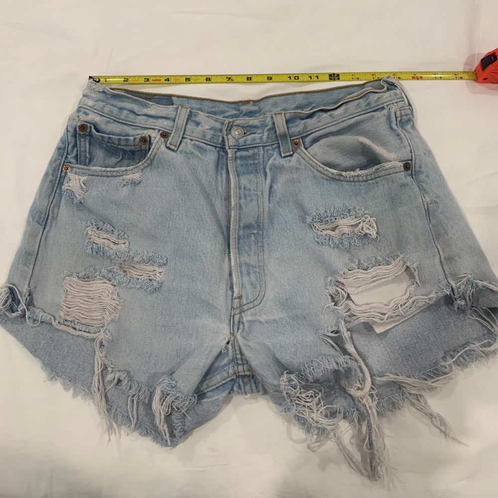 501 distressed shorts